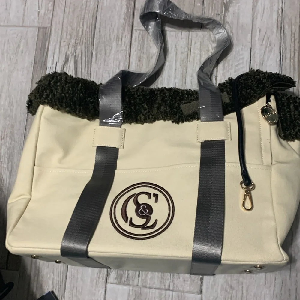 Petit Pawfection by Anastasia Scotch & Co. High End Pet Handbags Brand New